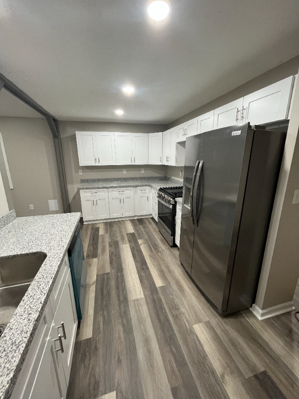 5300 Mansfield Ct - Photo 4 of 18