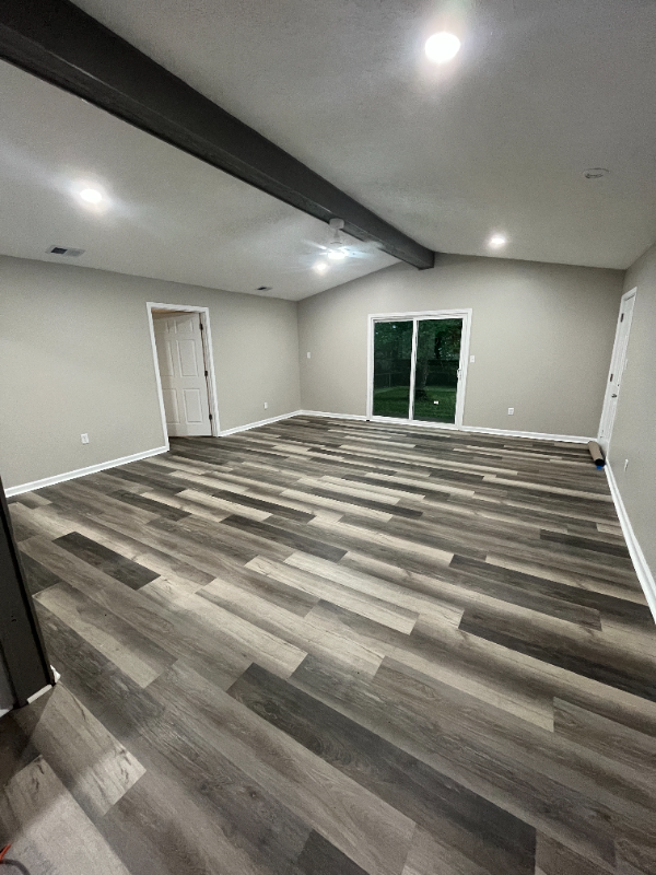 5300 Mansfield Ct - Photo 6 of 18