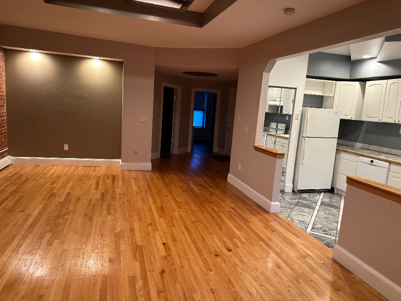 33 Moreland St #3 - Photo 5 of 10