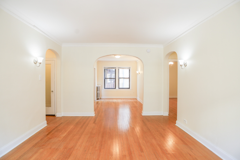 1631 W Lunt Ave #1 - Photo 2 of 11