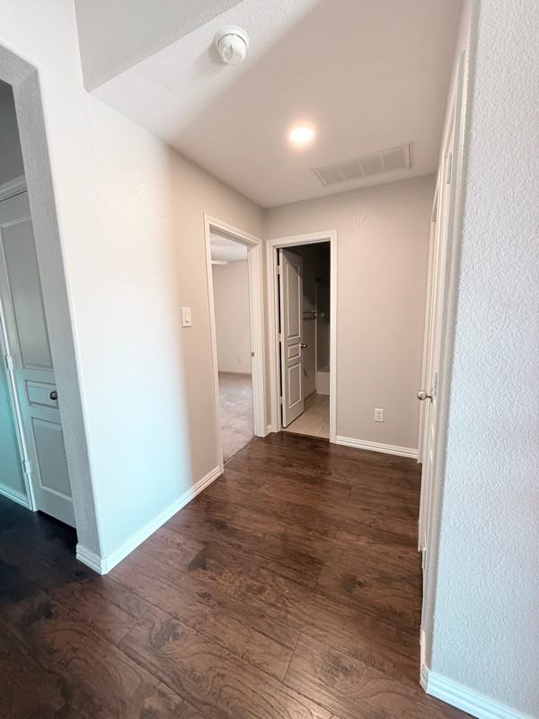 2345 Aurora Dr - Photo 3 of 34