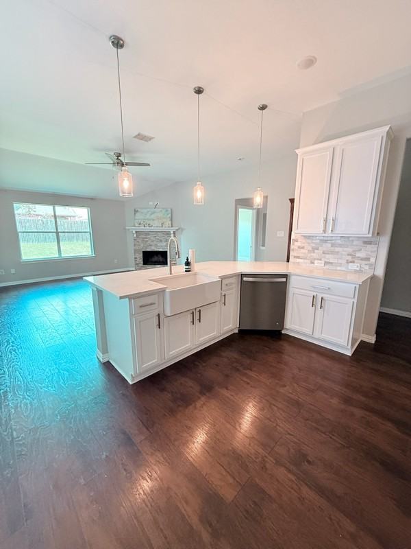 2345 Aurora Dr - Photo 4 of 34