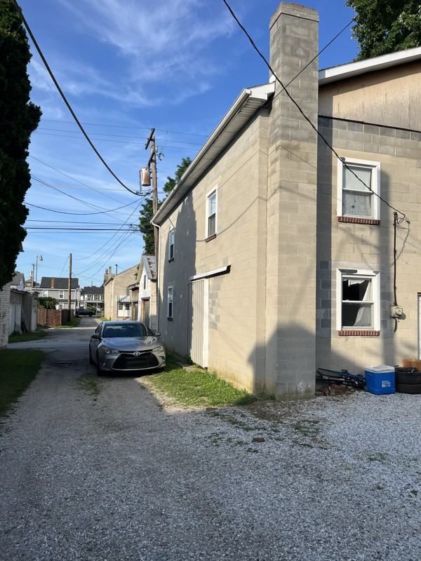 536 S Franklin St - Photo 2 of 14