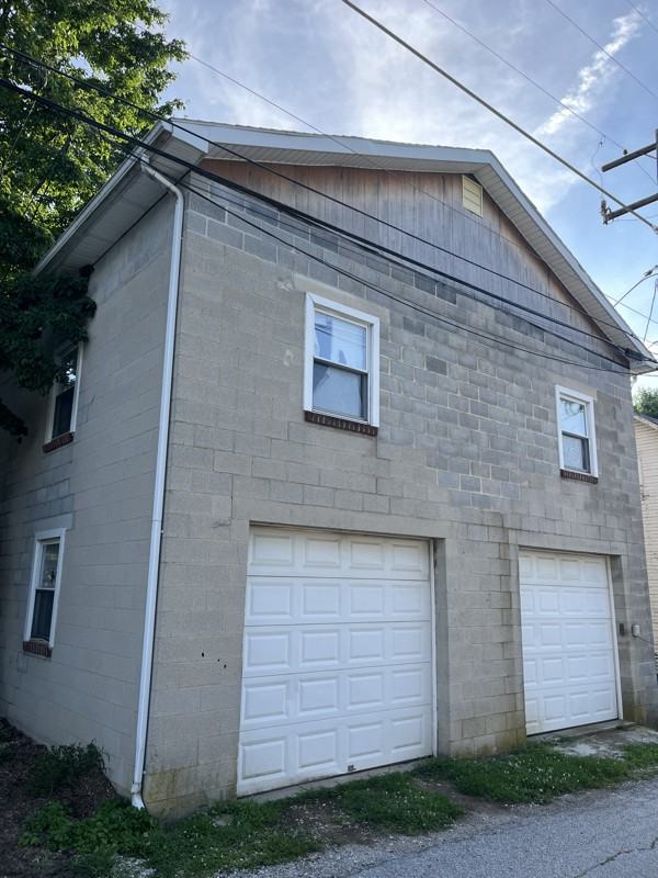 536 S Franklin St - Photo 5 of 14