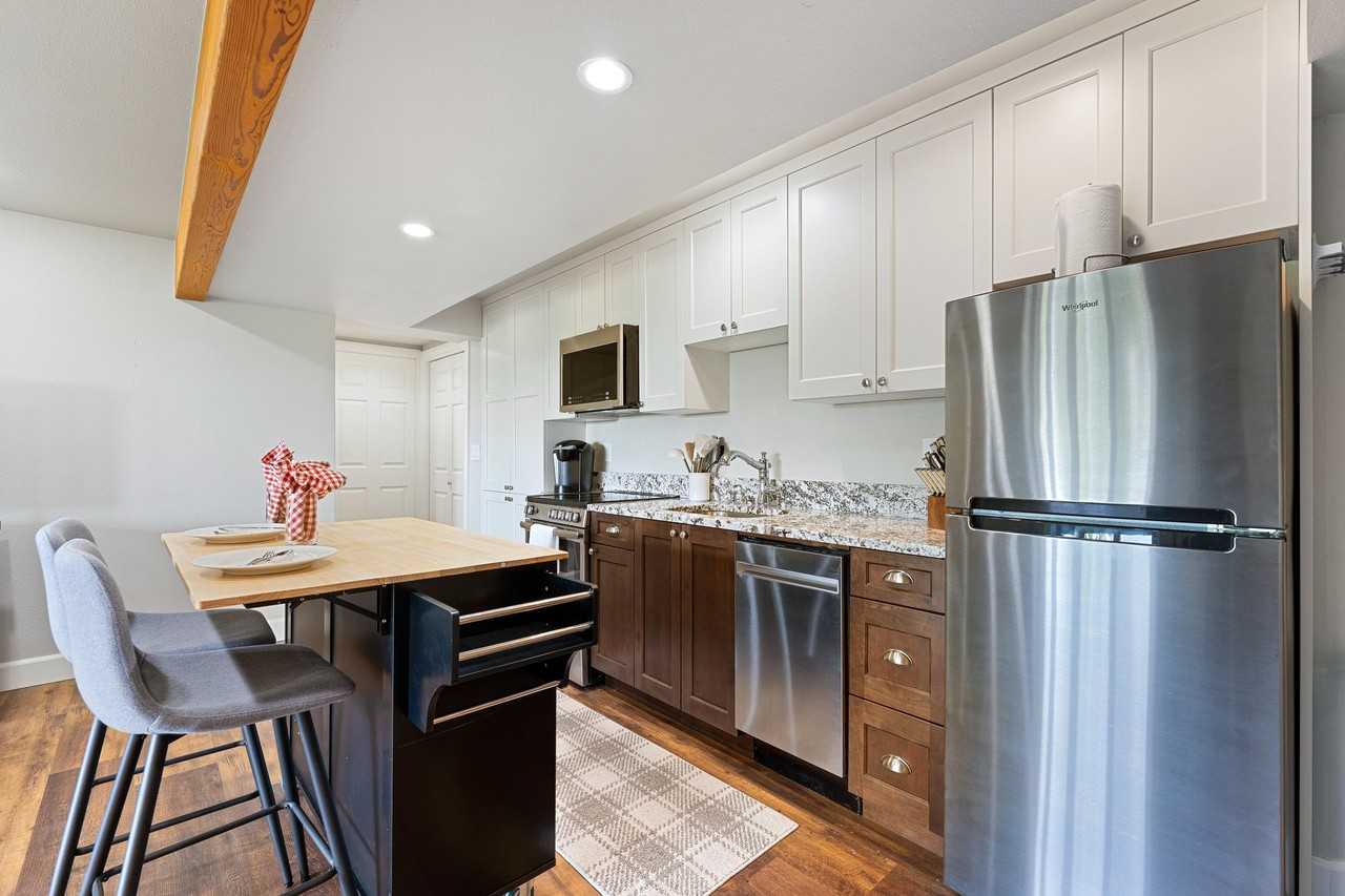 3317 S Eastern Rd #A - Photo 7 of 15