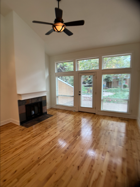 720 E Lenz St - Photo 3 of 16