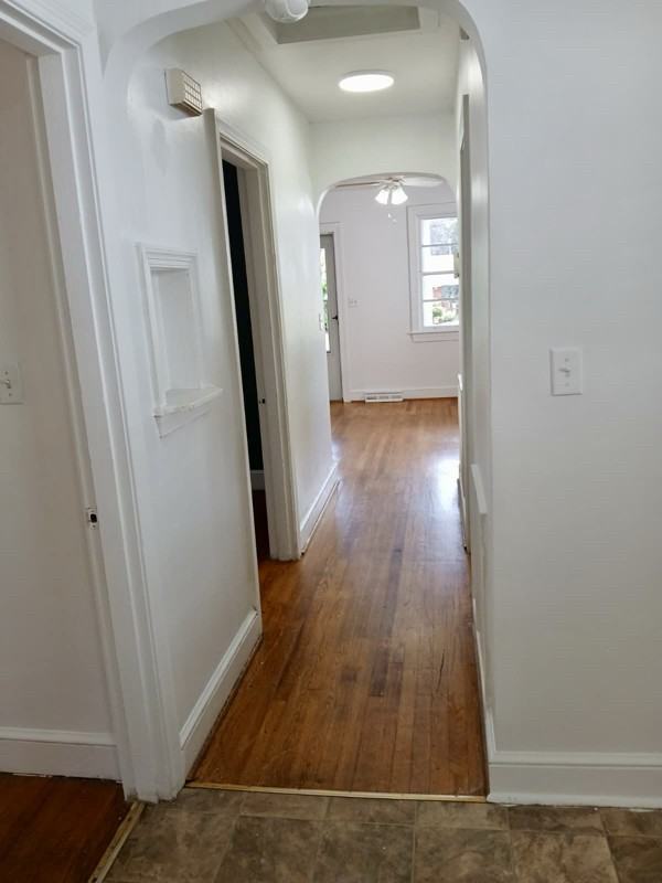 319 Arlington Pl - Photo 4 of 11