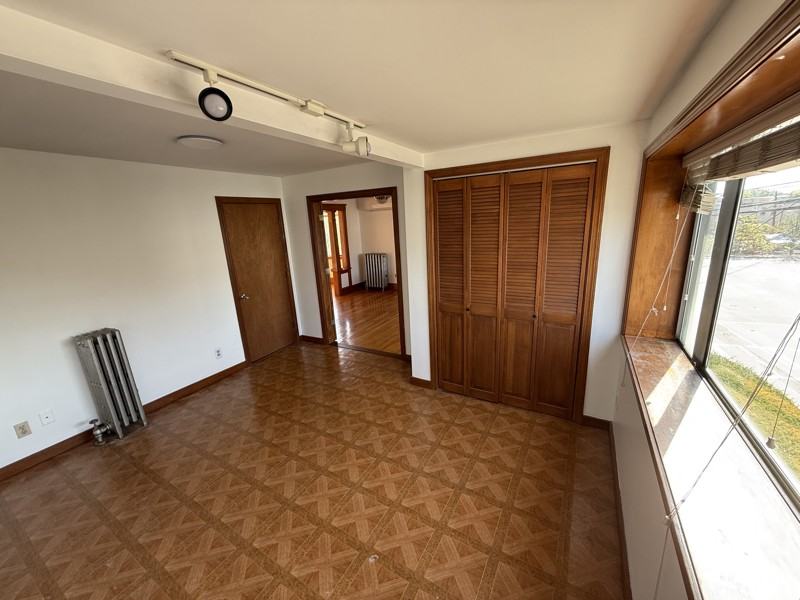 374 Riverside Ave - Photo 4 of 12