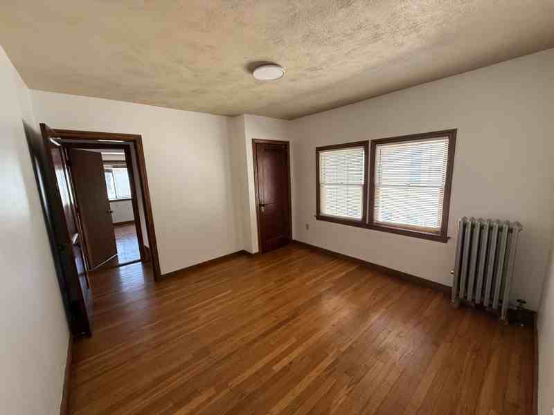 374 Riverside Ave - Photo 6 of 12