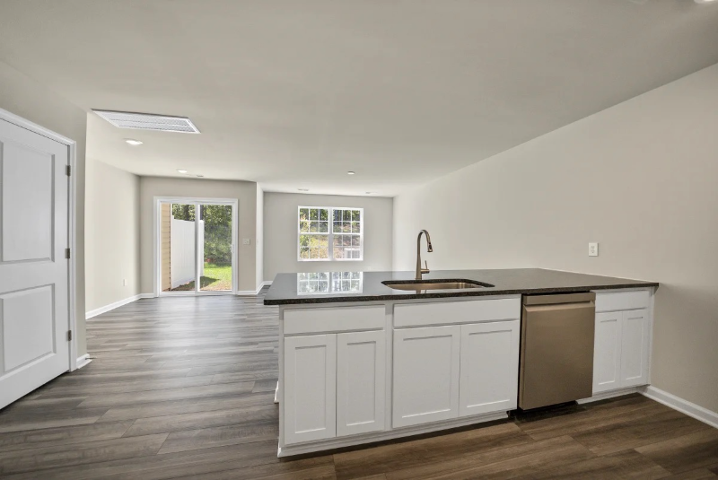 29 Regent St Unit B - Photo 7 of 19