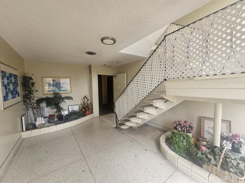 1551 S Sherbourne Dr #303 - Photo 7 of 15