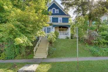 765 Westcott St - Photo 3 of 13