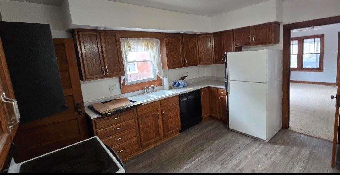825 Negley Ave - Photo 3 of 9