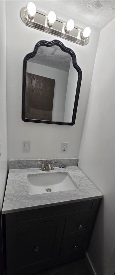 825 Negley Ave - Photo 6 of 9