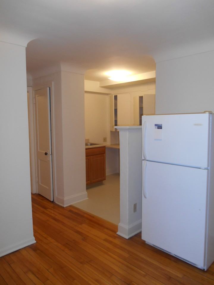 902 Grand Avenue - Photo 6 of 22