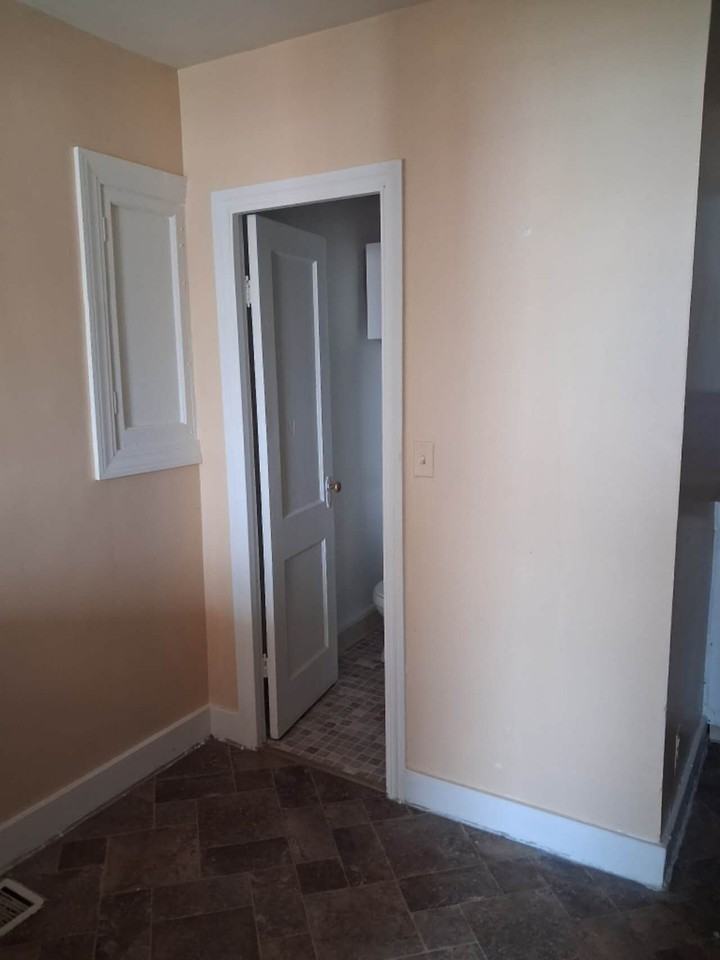 1602 Howard Ave #1 - Photo 7 of 7