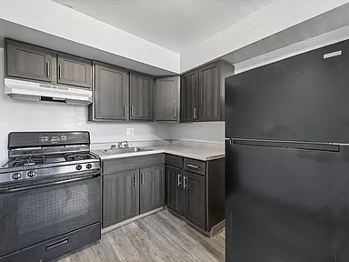 1412 72nd Ave #A - Photo 5 of 14