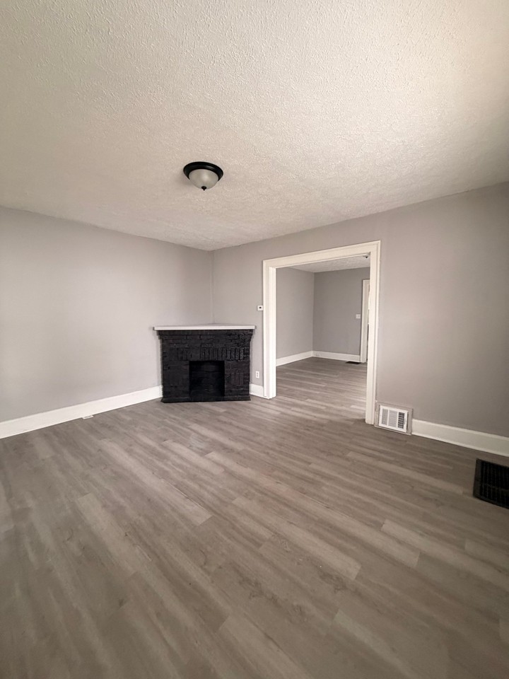 156 Arthur Ave #1 - Photo 2 of 8