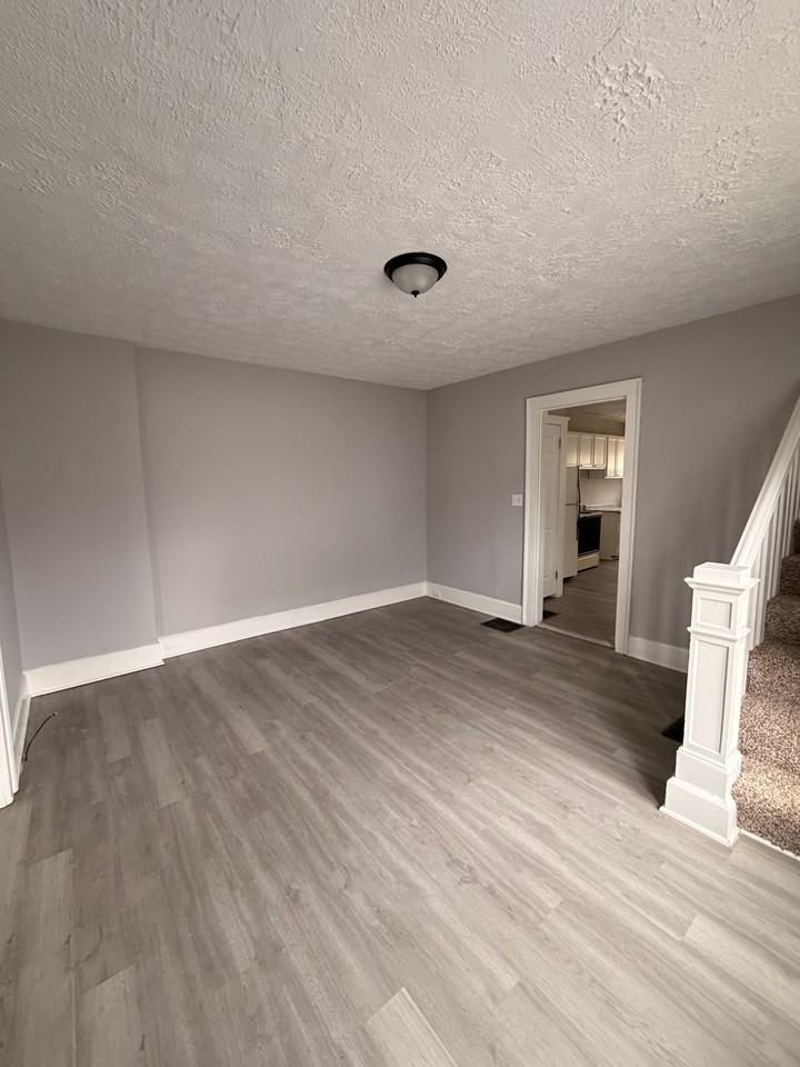 156 Arthur Ave #1 - Photo 3 of 8