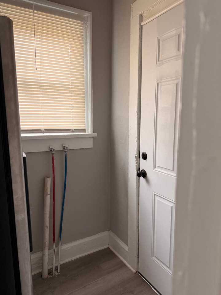156 Arthur Ave #1 - Photo 5 of 8