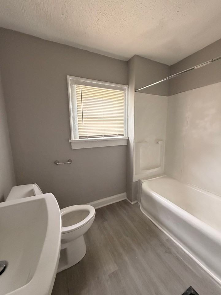 156 Arthur Ave #1 - Photo 6 of 8