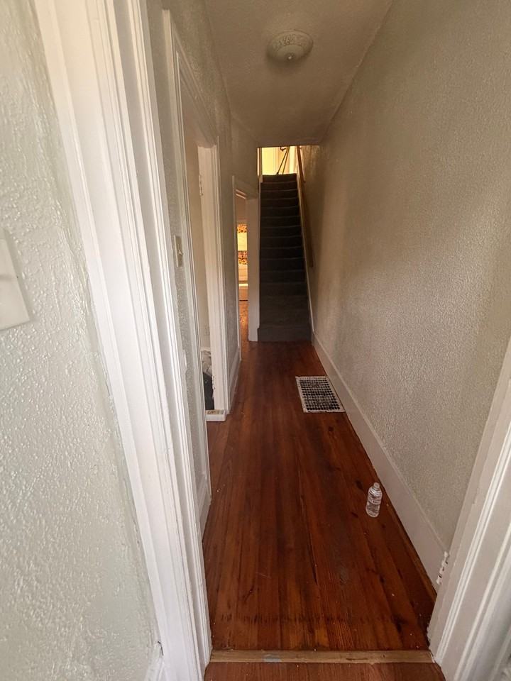 121 Lucknow Rd - Photo 5 of 16
