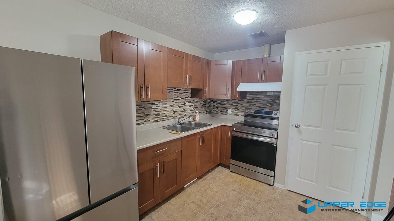 1431 Jefferson Avenue - Photo 3 of 20