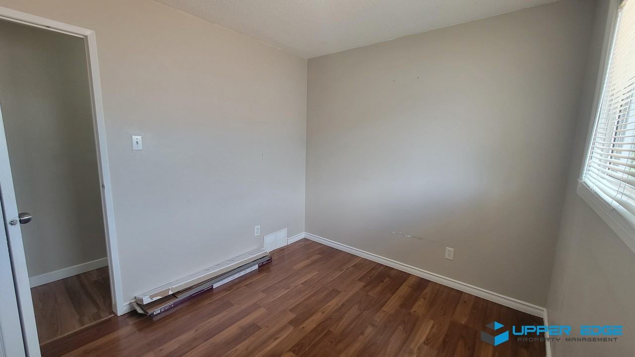 1431 Jefferson Avenue - Photo 4 of 20