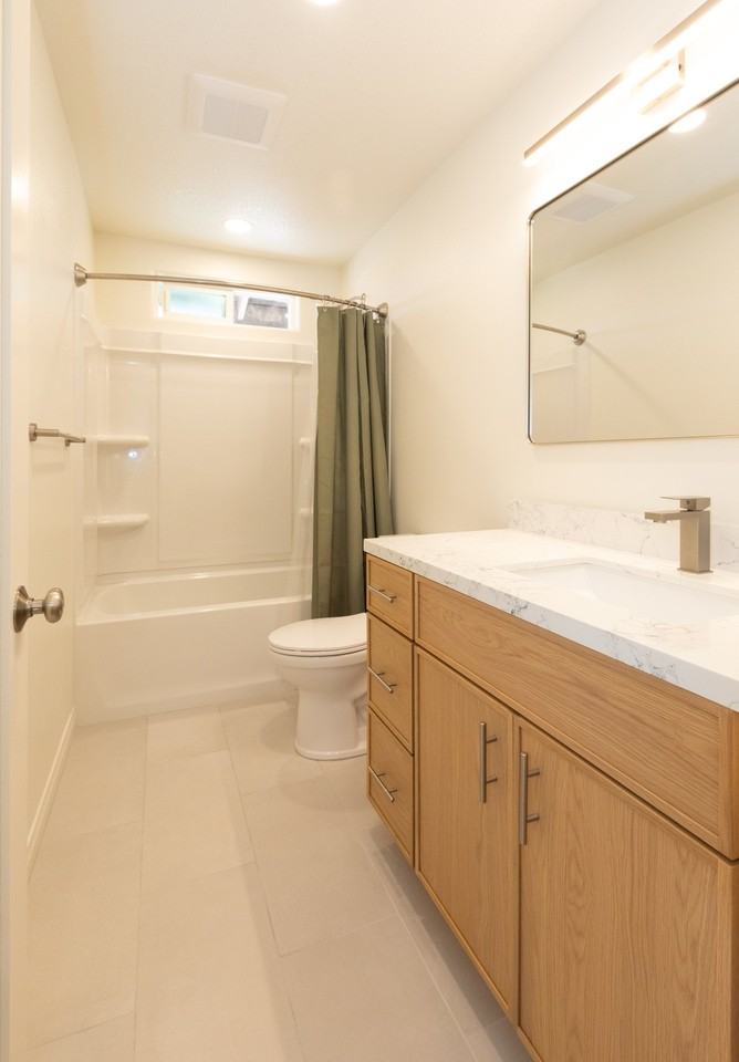 2041 N Ventura Rd #D - Photo 6 of 12