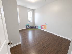 812 Clinton Ave #4 - Photo 1 of 1