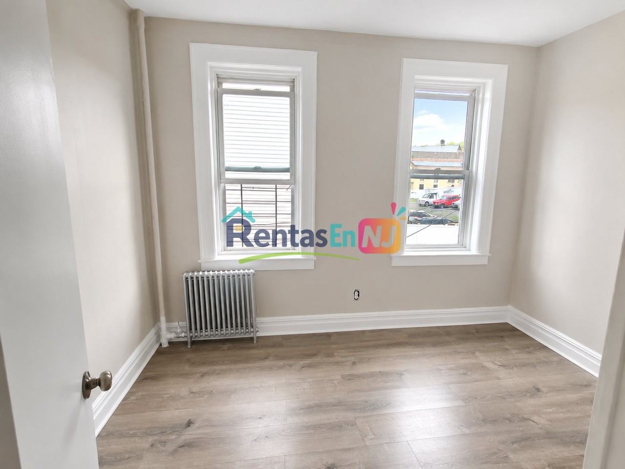 731 S 13th St #2L - Photo 4 of 6