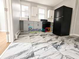 featured image of 65 Hudson St #1