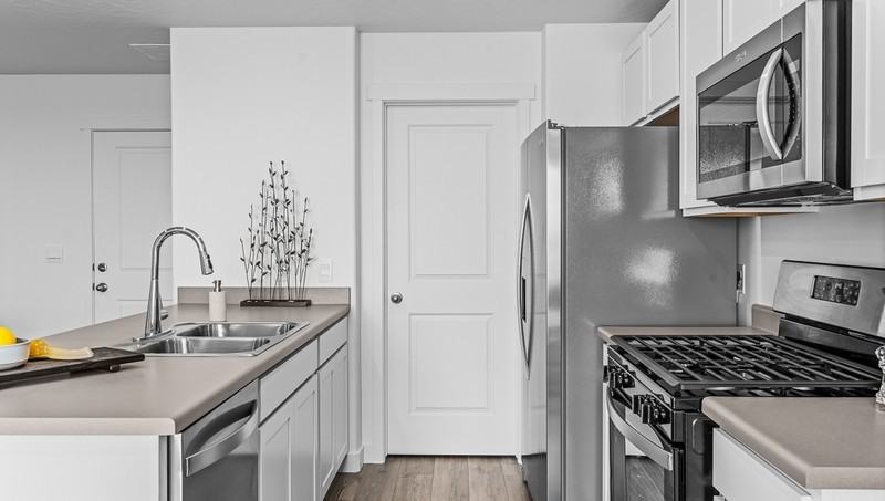 3953 W Yonex Dr - Photo 5 of 47
