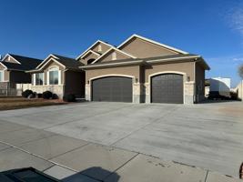 featured image of 6288 W Peten Way
