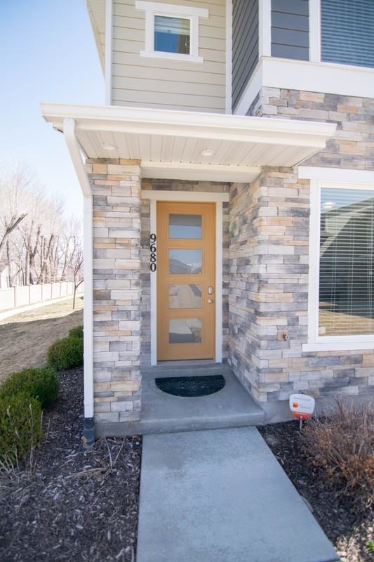 9680 S Zakro Ln - Photo 2 of 23