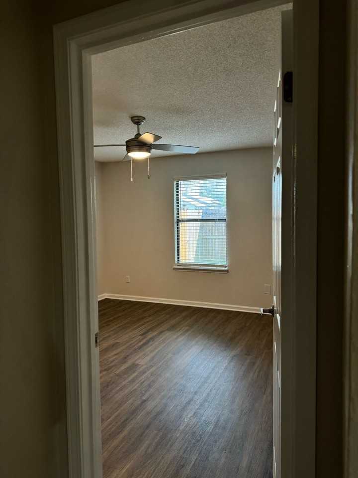 1278 Montecello Dr #B - Photo 2 of 15