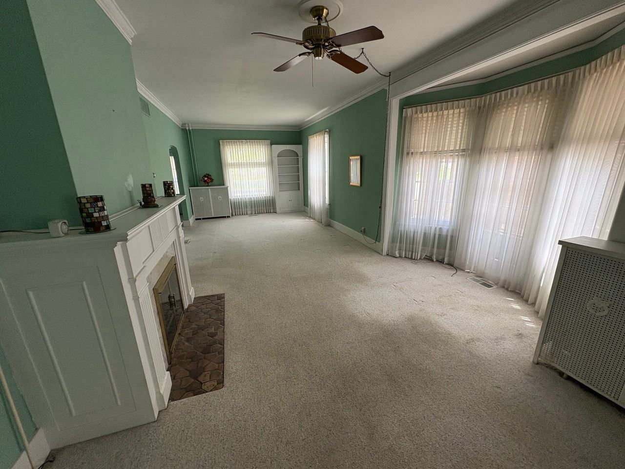 1210 N Vermilion St #1 - Photo 3 of 11
