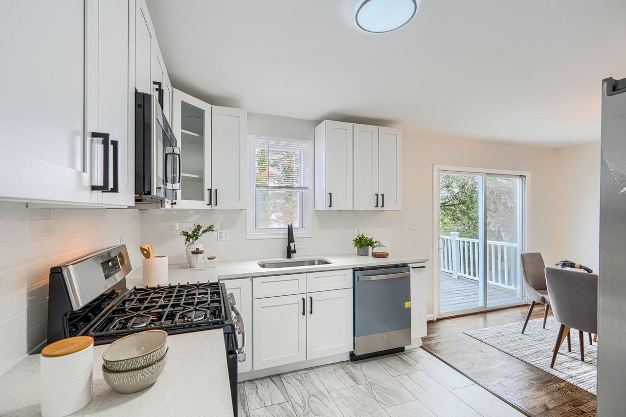 5845 Westwood Ave - Photo 5 of 19