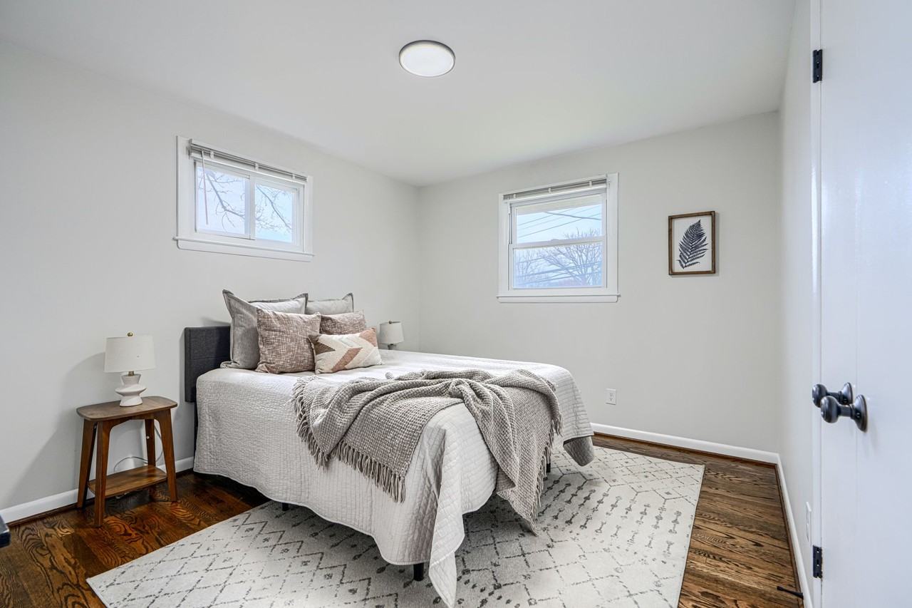 5845 Westwood Ave - Photo 7 of 19