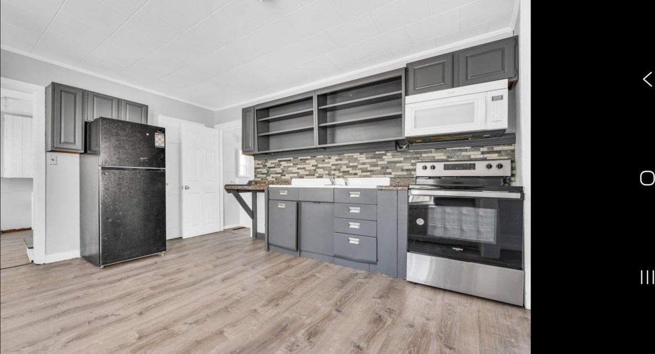68 Union St - Photo 3 of 10
