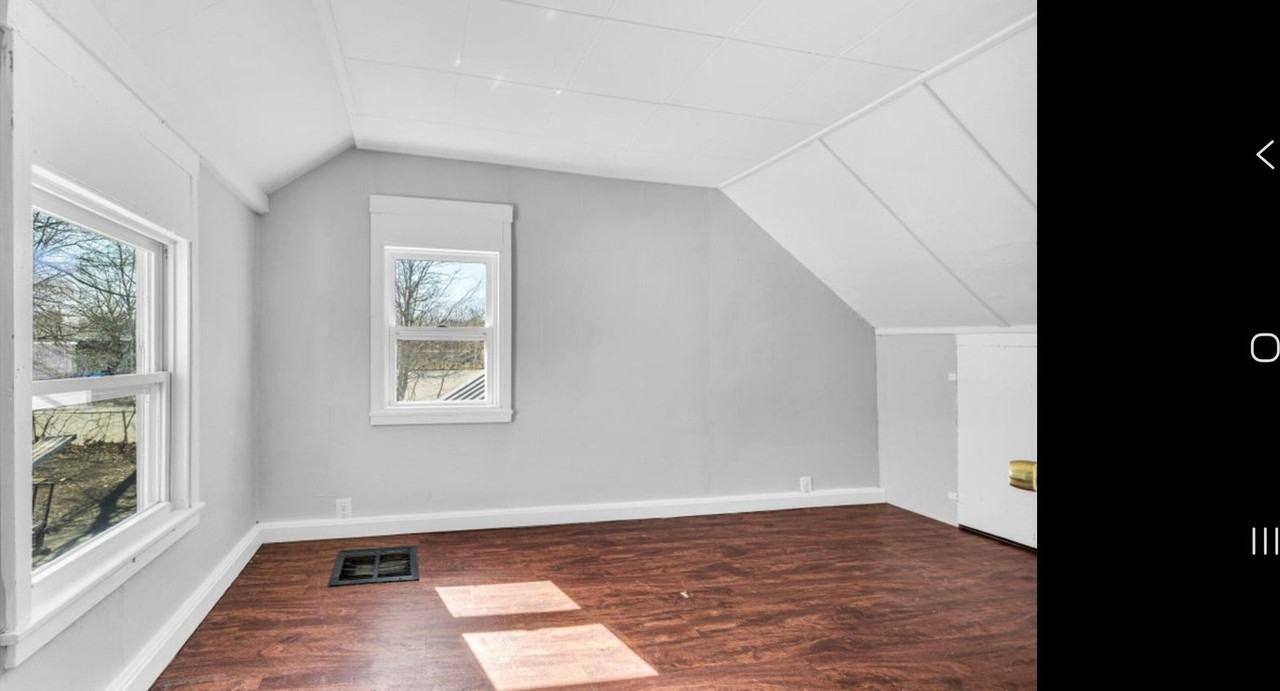 68 Union St - Photo 6 of 10