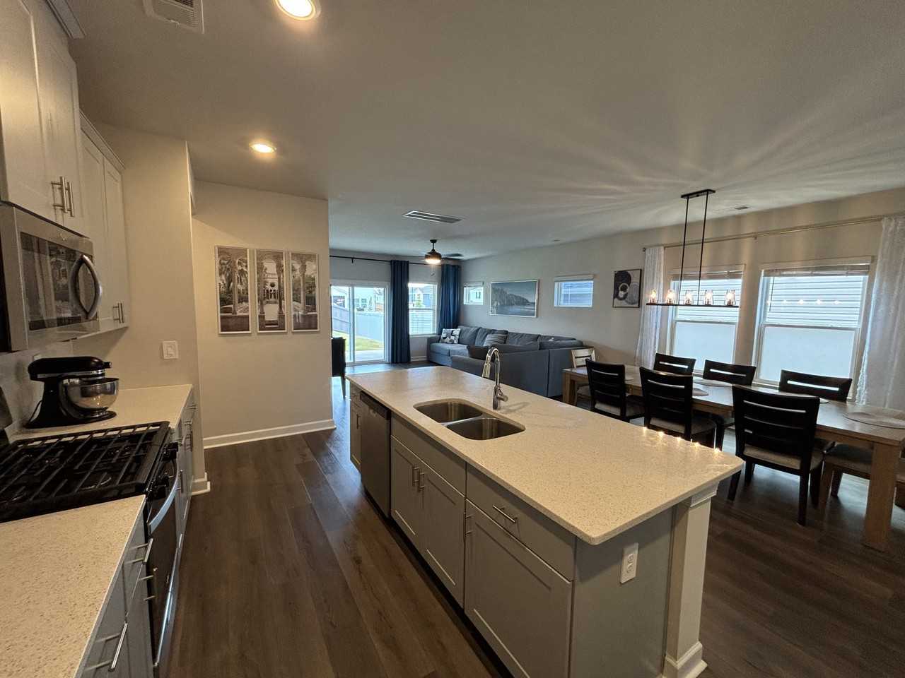702 Whitebark Dr - Photo 3 of 18