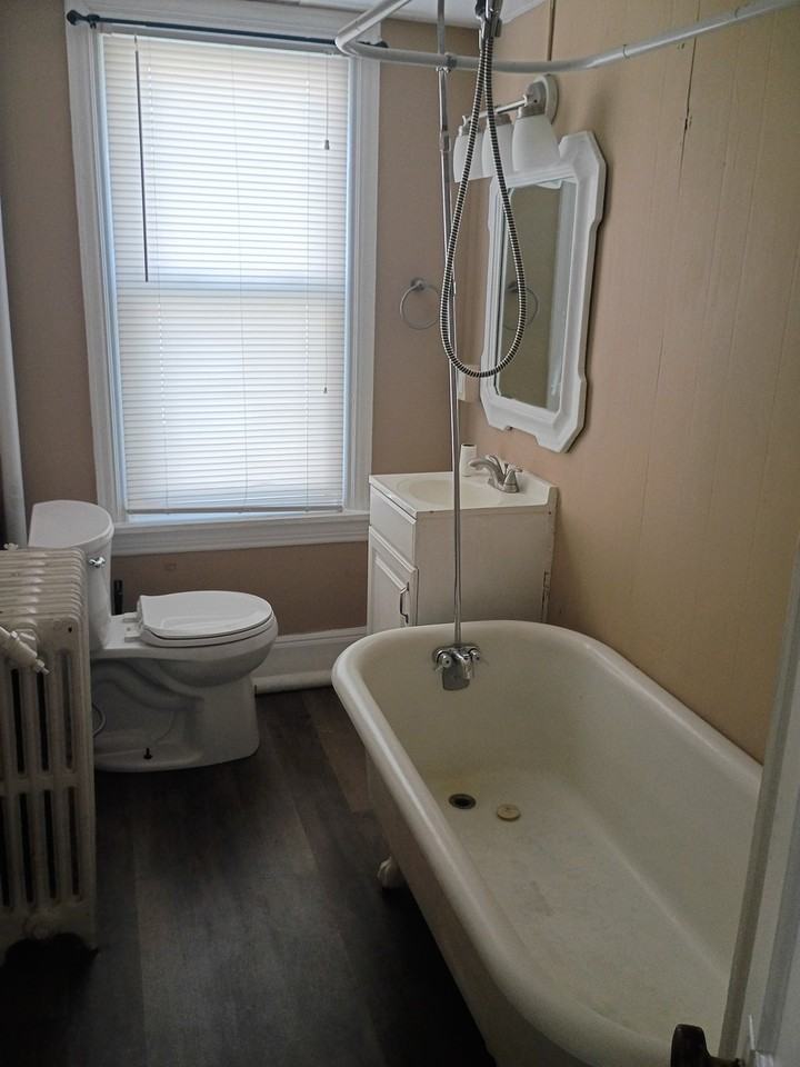209 1/2 Reno Ave #2 - Photo 4 of 9