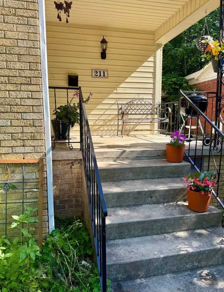 211 E G Ave - Photo 3 of 19