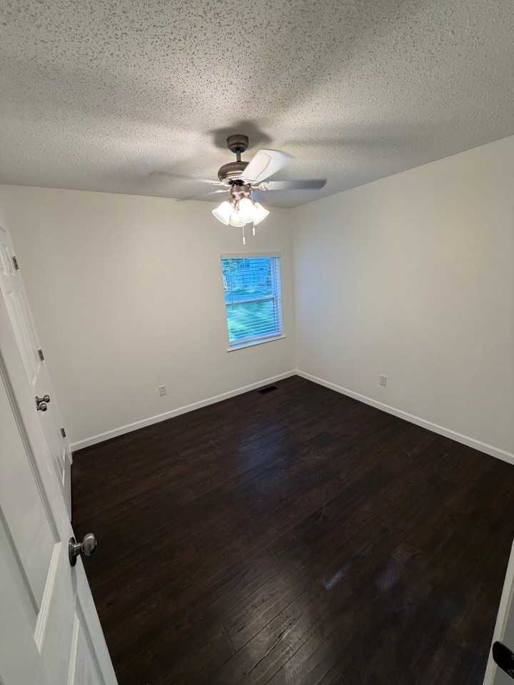 812 Samone Ct - Photo 4 of 15
