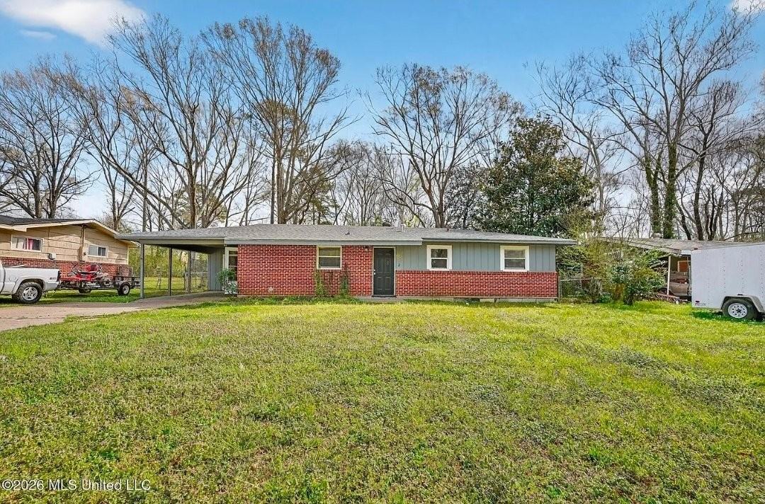 2920 Lakewood Dr - Photo 3 of 10