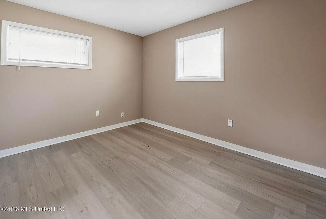 2920 Lakewood Dr - Photo 4 of 10