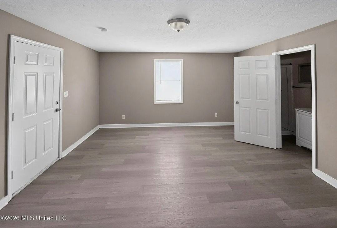 2920 Lakewood Dr - Photo 6 of 10