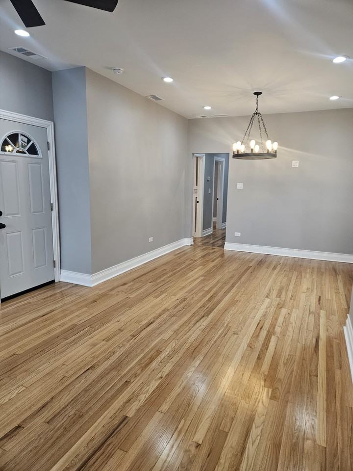 5934 W Wilson Ave - Photo 2 of 14