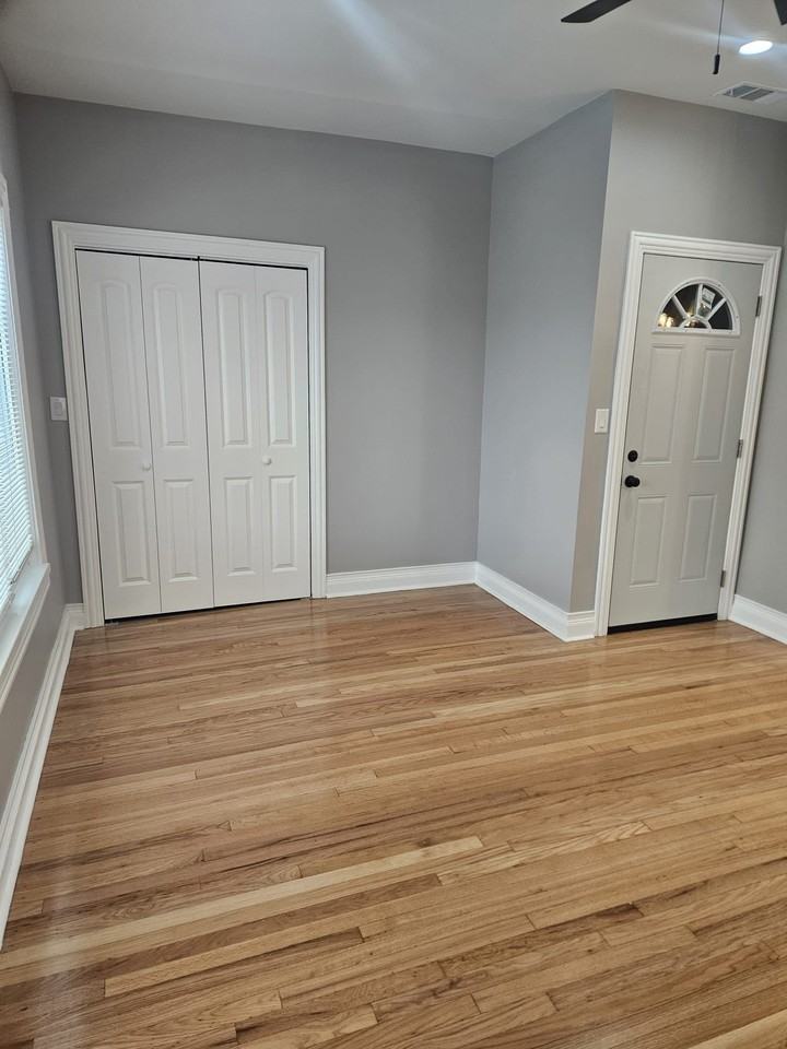 5934 W Wilson Ave - Photo 4 of 14